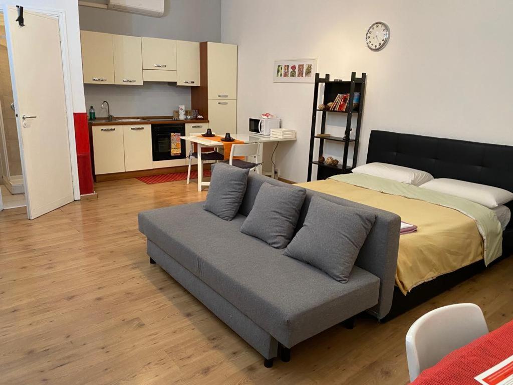 New Studio A Trastevere โรม ภายนอก รูปภาพ