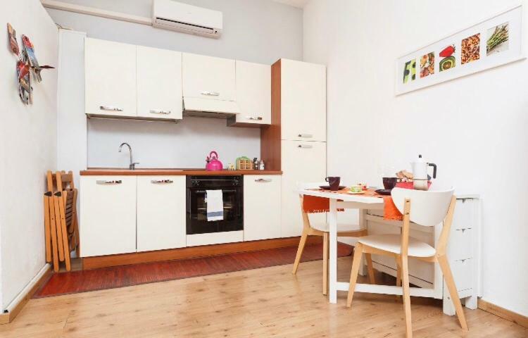 New Studio A Trastevere โรม ภายนอก รูปภาพ