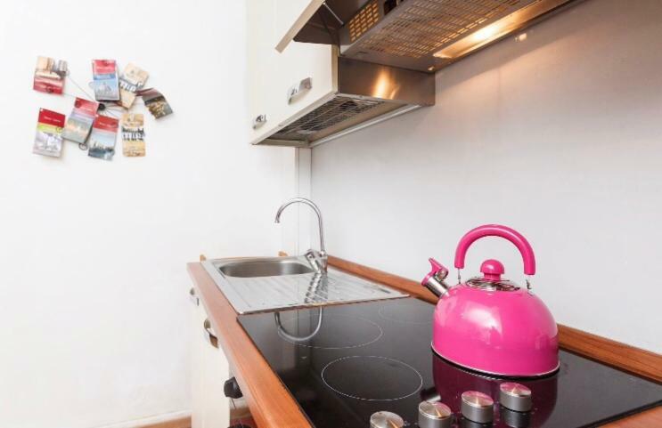 New Studio A Trastevere โรม ภายนอก รูปภาพ